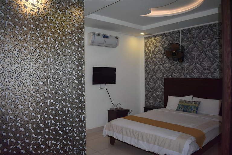 Others 5, Anarkali Hotel, Islamabad