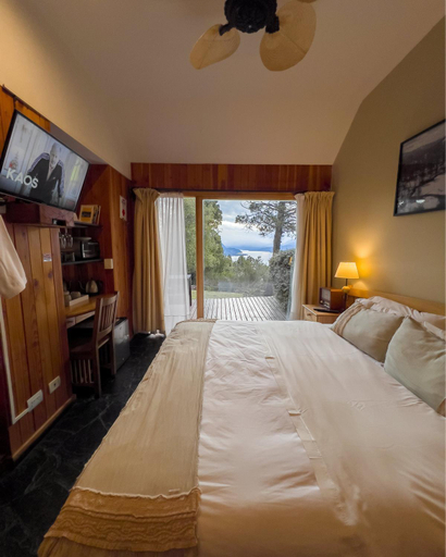 Bedroom 2, Arrayan Lake View Mountain Lodge & Casa De Te Arrayan, Lacar