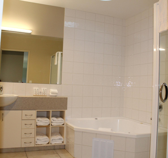 Bathroom 3, Vintner's Retreat, Marlborough