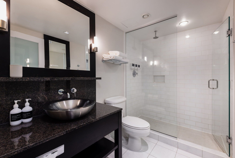 Bathroom 4, OPUS Hotel Vancouver, Greater Vancouver