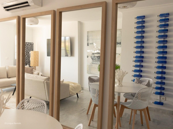 Others 5, Two Bedroom Sea View Apartment in Puerto Banus, Málaga
