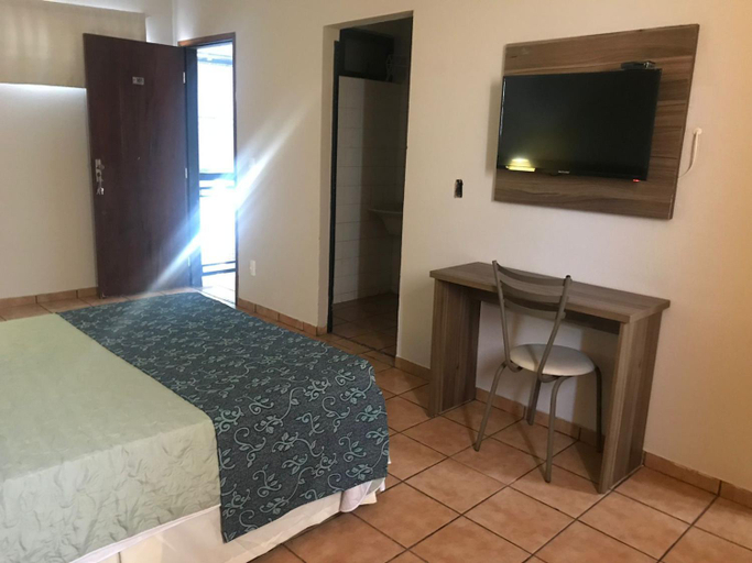 Bedroom, Hotel Alfa de Bauru Ltda, Bauru