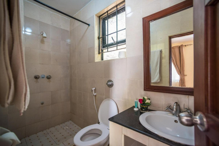 Bathroom 2, Prideinn Hotels Diani, Msambweni