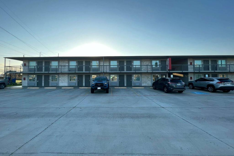 Exterior & Views 2, Super 8 by Wyndham Sulphur South, Calcasieu