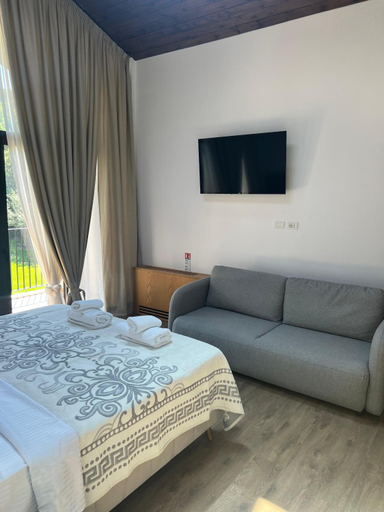 Bedroom 2, TOSKA Farm, Lushnjës