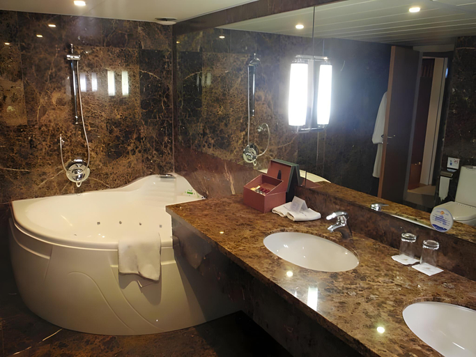 Bathroom 5, Adams Beach Hotel