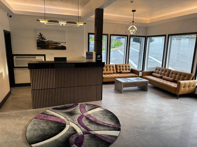 Public Area 2, Waterways, A Boutique Hotel, Powell River