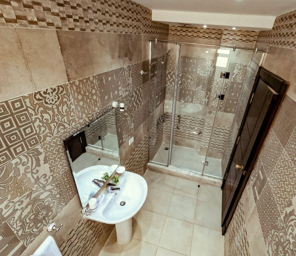 Bathroom 5, Pyramids Oasis Hotel, Al-Ahram