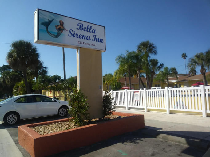 Exterior & Views 1, Bella Sirena Inn, Pinellas