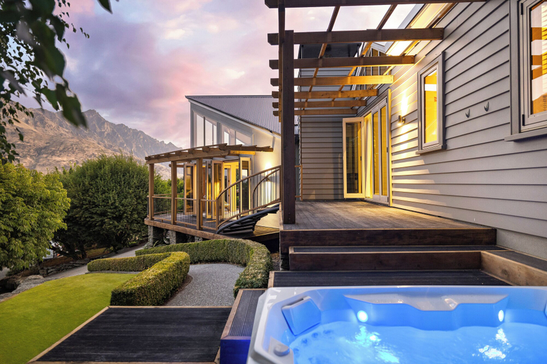 Sport & Beauty 2, Pinnacle Villa, Queenstown-Lakes