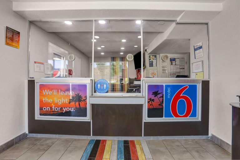 Public Area 2, Motel 6 San Bernardino, CA - North, San Bernardino
