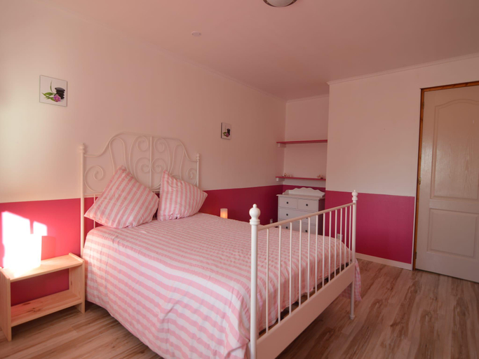 Bedroom 2, Saint-Clement Cottage near the Sea, Calvados