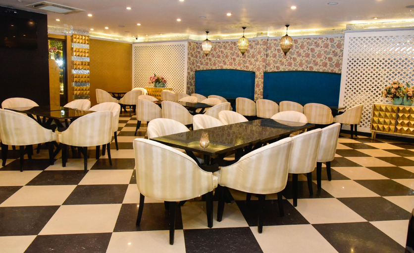 Food & Drinks 5, Hotel Casa Aishbagh, Lucknow