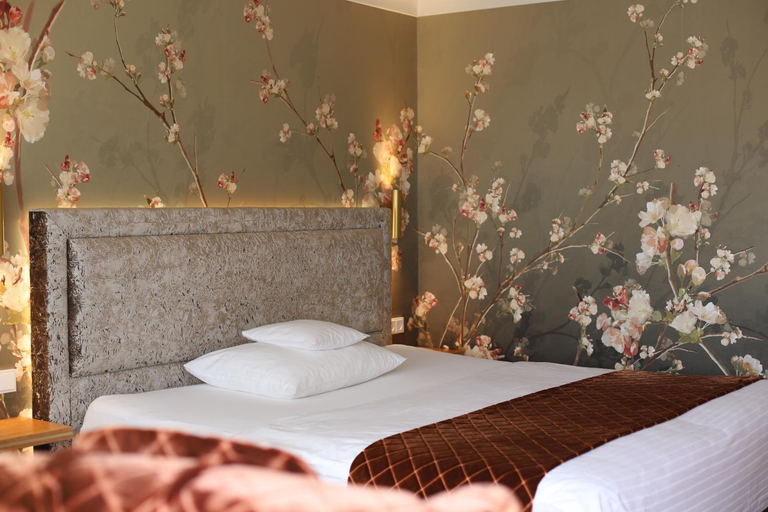 Bedroom 2, Hotel Waldkrug, Paderborn