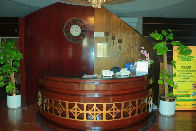 Public Area 2, Safari Club 1, Islamabad