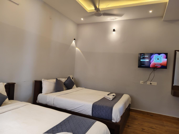 Bedroom 2, Lax Residency, White Town, Puducherry