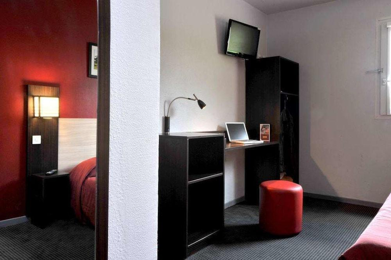 Others 3, Brit Hotel St-Quentin/Nord, Aisne
