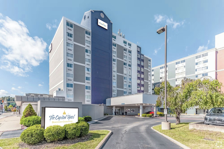 Exterior & Views 1, The Capitol Hotel, Kanawha