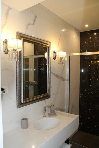 Bathroom 3, Amaryllis, West Greece