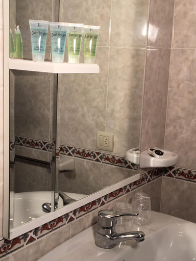 Bathroom 3, Villa De Foz, Lugo