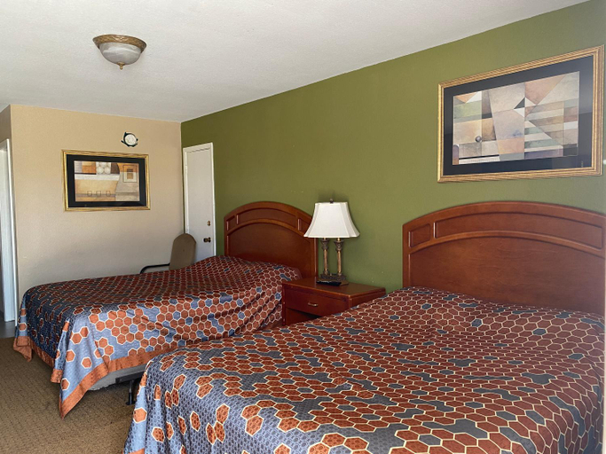 Bedroom 2, American Star Inn, Callahan
