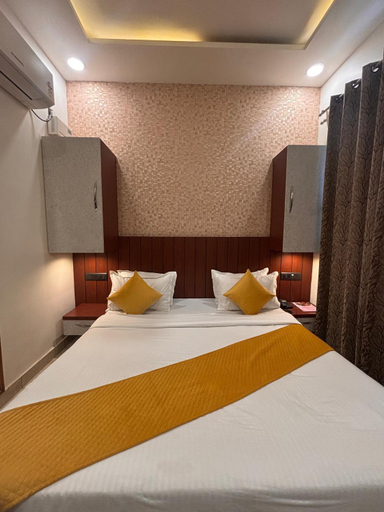 Bedroom 2, Hotel anushangi, Hisar