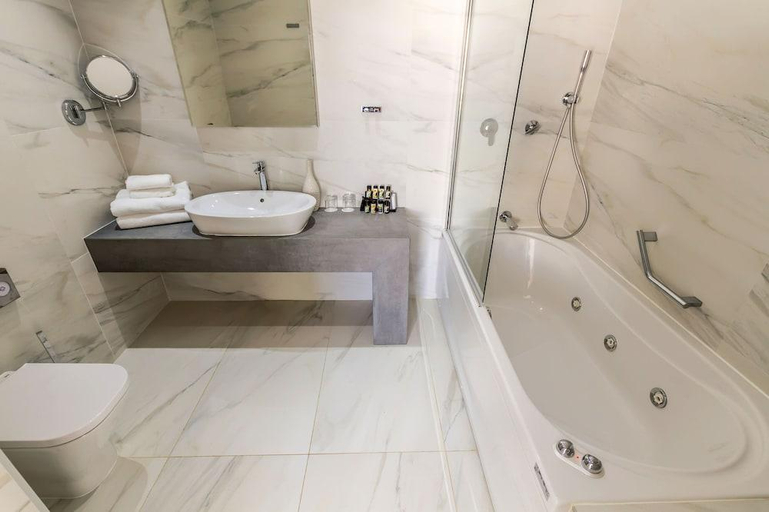 Bathroom 5, MARGADINA HOTEL
