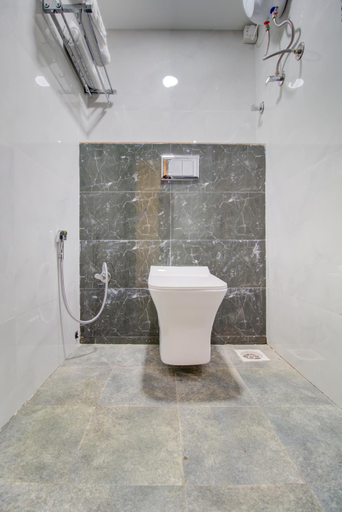 Bathroom 3, Hotel Samaira Residency, Dombivali, Thane