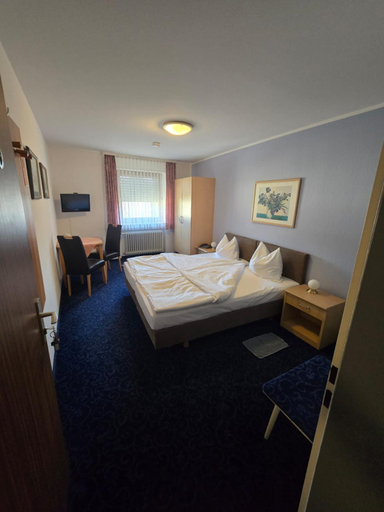 Bedroom 5, Hotel Alt Nürnberg, Mannheim