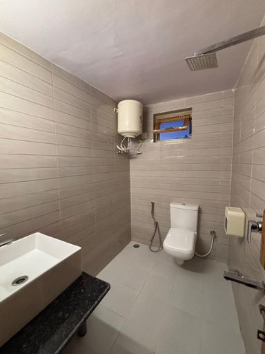 Bathroom 2, Brook Cottage, Champawat
