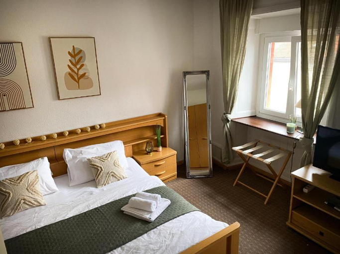 Bedroom 2, Hotel Ochsen, Lörrach