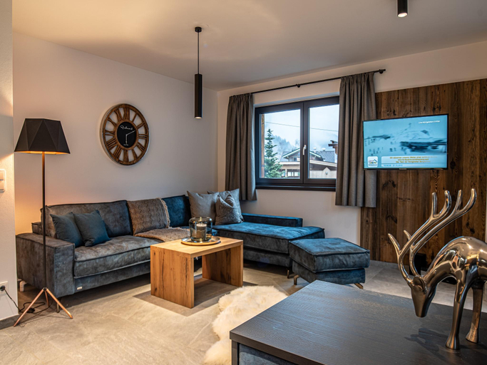 Others 4, Chalet in Pinzgau near Ski Slopes Sauna, Zell am See
