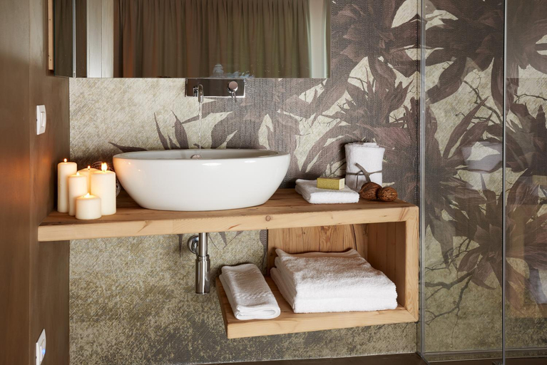 Bathroom 5, Boutique Hotel Oche Selvatiche, Gorizia