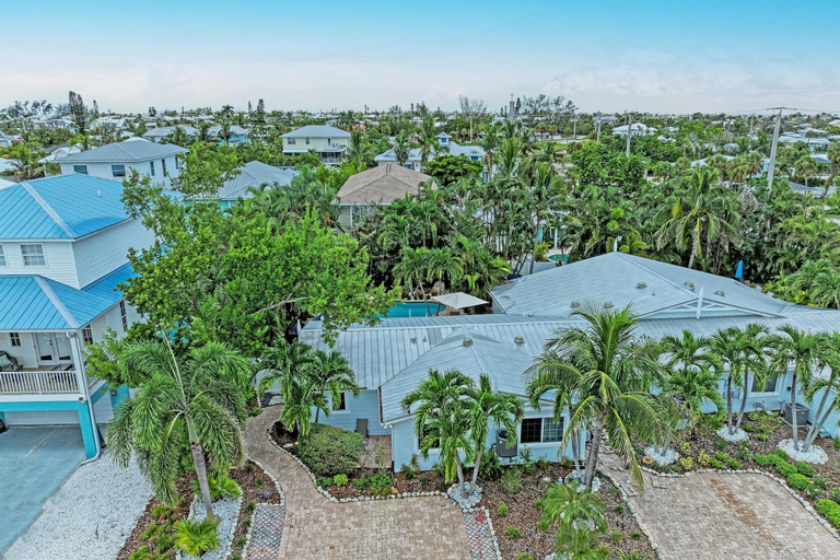 Exterior & Views 2, Beach Bliss managed by Beach Retreats, Manatee