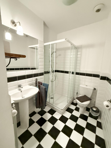 Bathroom 5, Le Saint-Laurans, Haute-Garonne