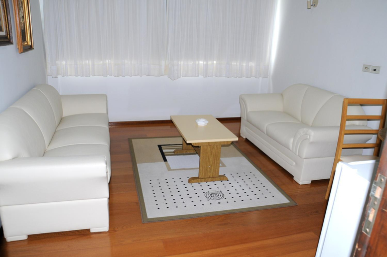 Others 5, Hotel Elite, Paranavaí