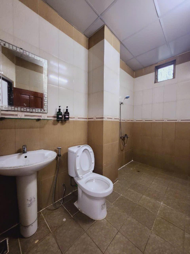Bathroom 2, Anh Duong Hotel HCM , Bình Chánh