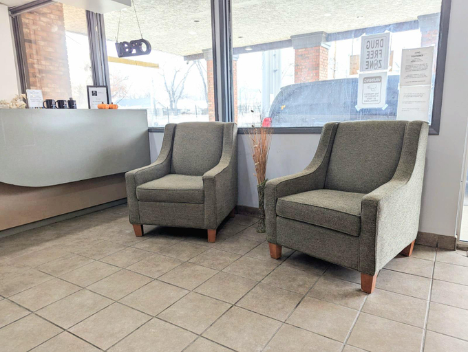 Public Area 2, Midtown Inn, Division No. 11