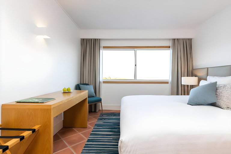 Bedroom 3, The Patio Suite Hotel, Albufeira