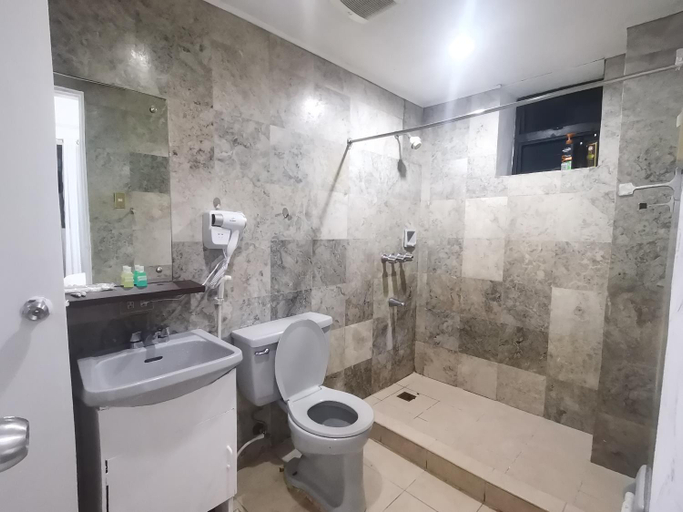 Others 5, Comfort Accommodation Services, Makati City