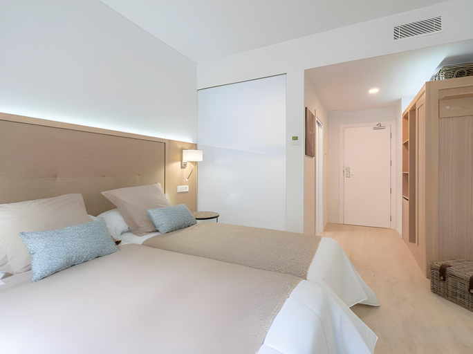 Bedroom 2, Soller Plaza, Baleares