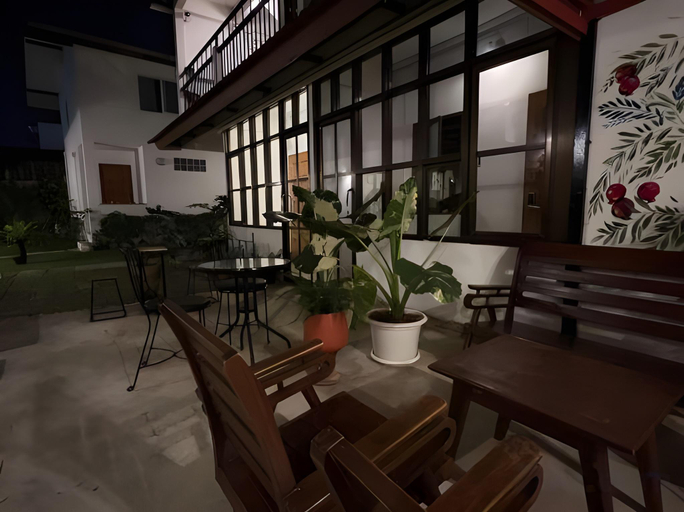 Food & Drinks, Chiang Mai Gate House , Muang Chiang Mai