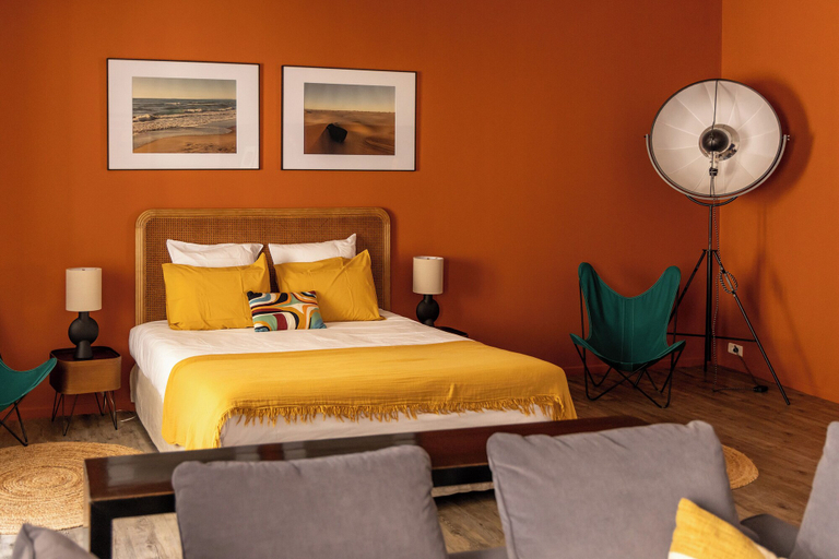 Bedroom 2, Le Prieuré Notre-Dame, Gard