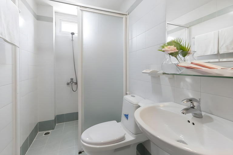 Bathroom 3, Meraki Boutique Hotel, District 1