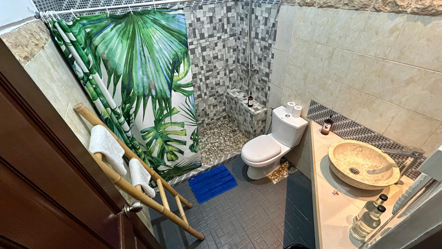 Bathroom 4, Jepun BNB, Badung