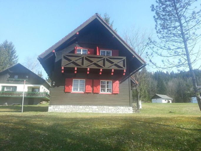 Exterior & Views 2, Heidis house Comfortable Vacation Home, Liezen