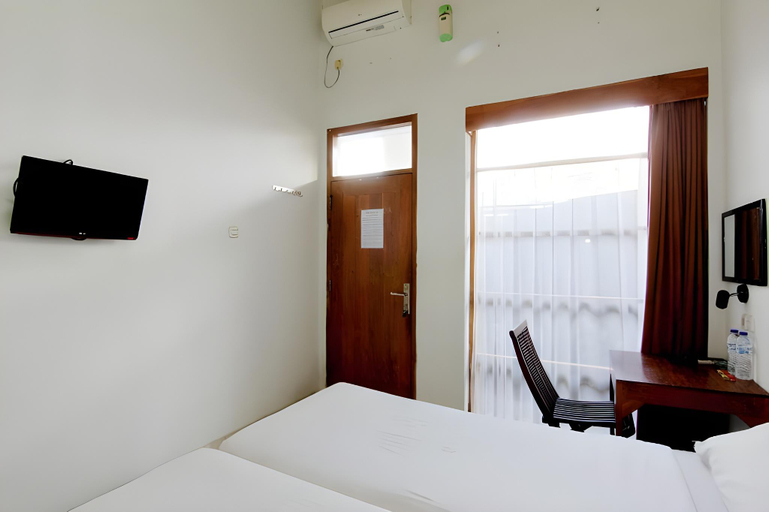 bedroom 12