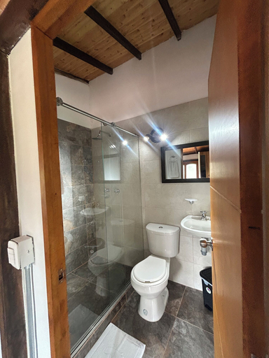Bathroom 2, Forest House, Salento