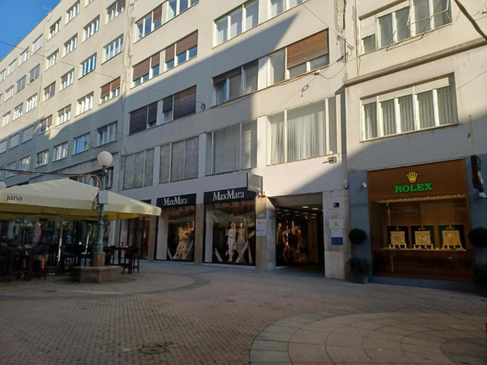 Others 5, Main square apartments 1, Zagreb