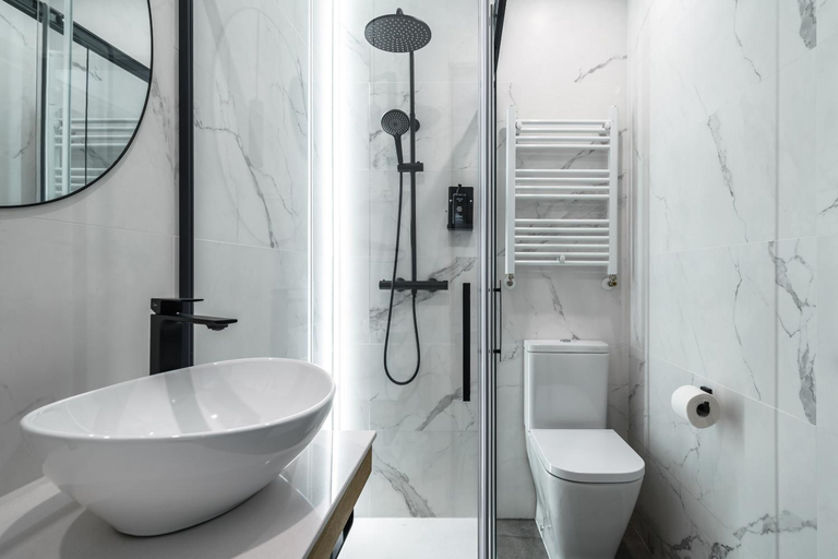 Bathroom 3, Limehome Bilbao Tristan de Leguizamon, Vizcaya